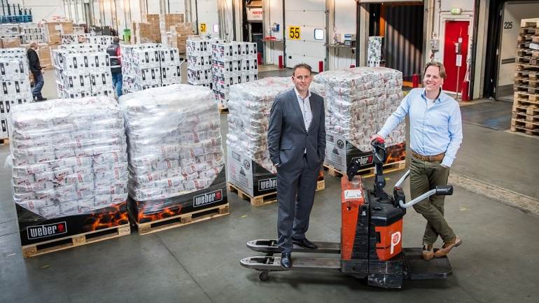 Directieleden  René Visser en Ron Kleinsmit van Portena Logistiek